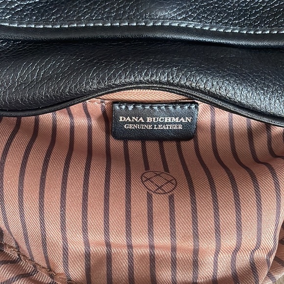 Dana Buchman Crosdbody EzuC - Picture 3 of 4